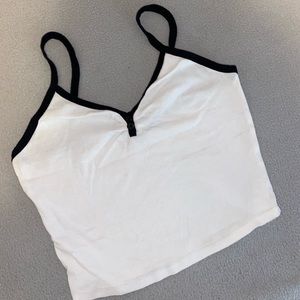 3/$15 Crop top 🍑SPRING SALE🍑